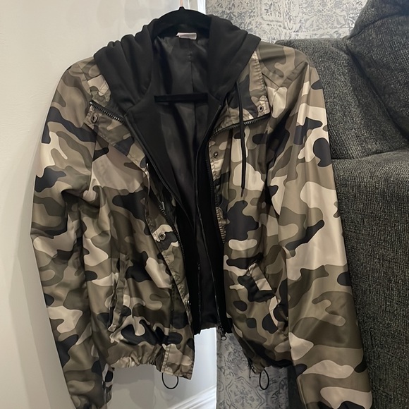 No boundaries light jacket size M - Picture 3 of 5